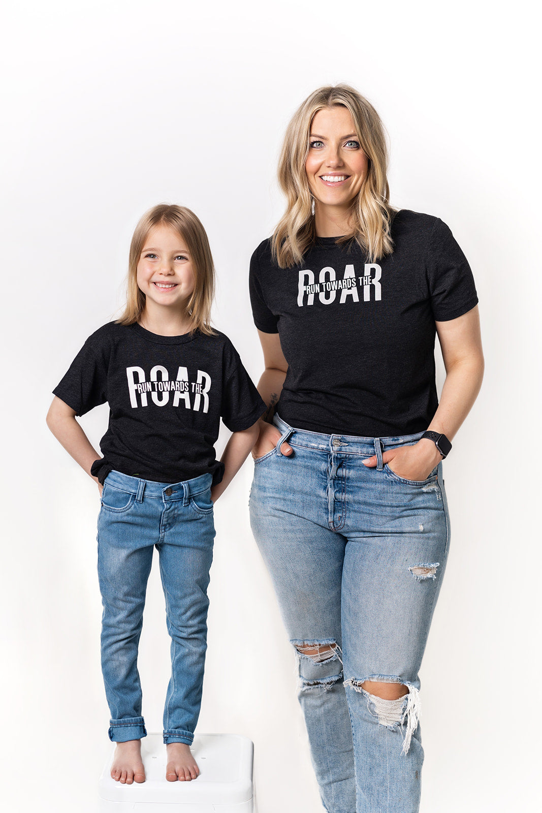 RUN TOWARDS THE ROAR || ADULT T-SHIRT