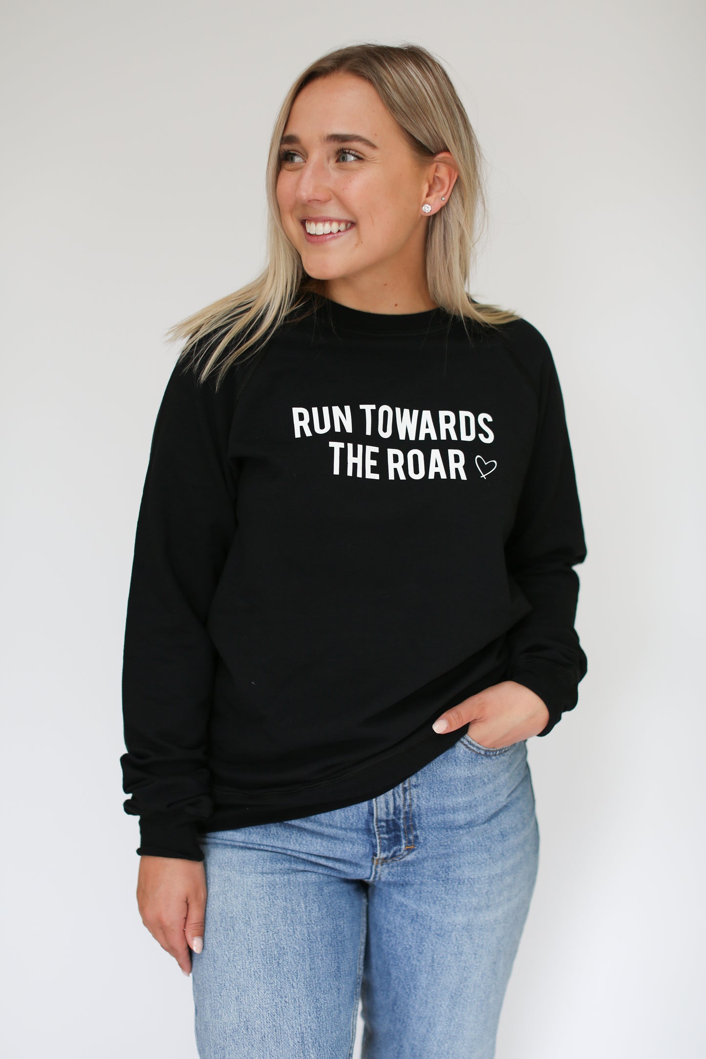 RUN TOWARDS THE ROAR || ADULT CREW BLACK